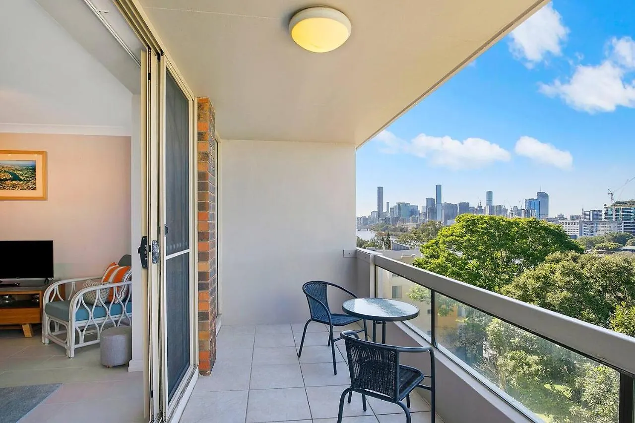 'Riverside Terrace' Inner-City Retro-Chic With Pool Brisbane Daire