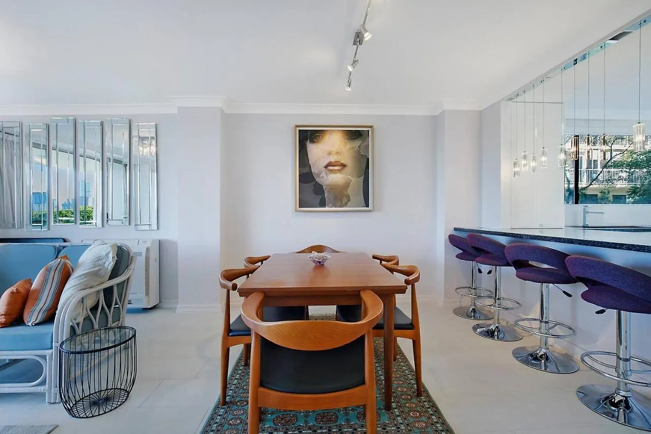 Daire 'Riverside Terrace' Inner-City Retro-Chic With Pool Brisbane